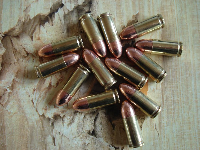 9 mm bang. Патрон 9x19 Парабеллум. Патрон 9 19 мм Парабеллум. Патрон 9х19 Parabellum.