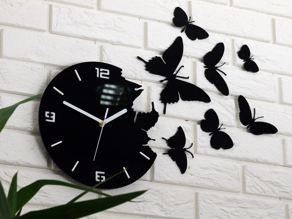 Бабочки часы