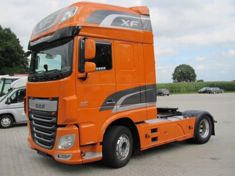 DAF XF 106