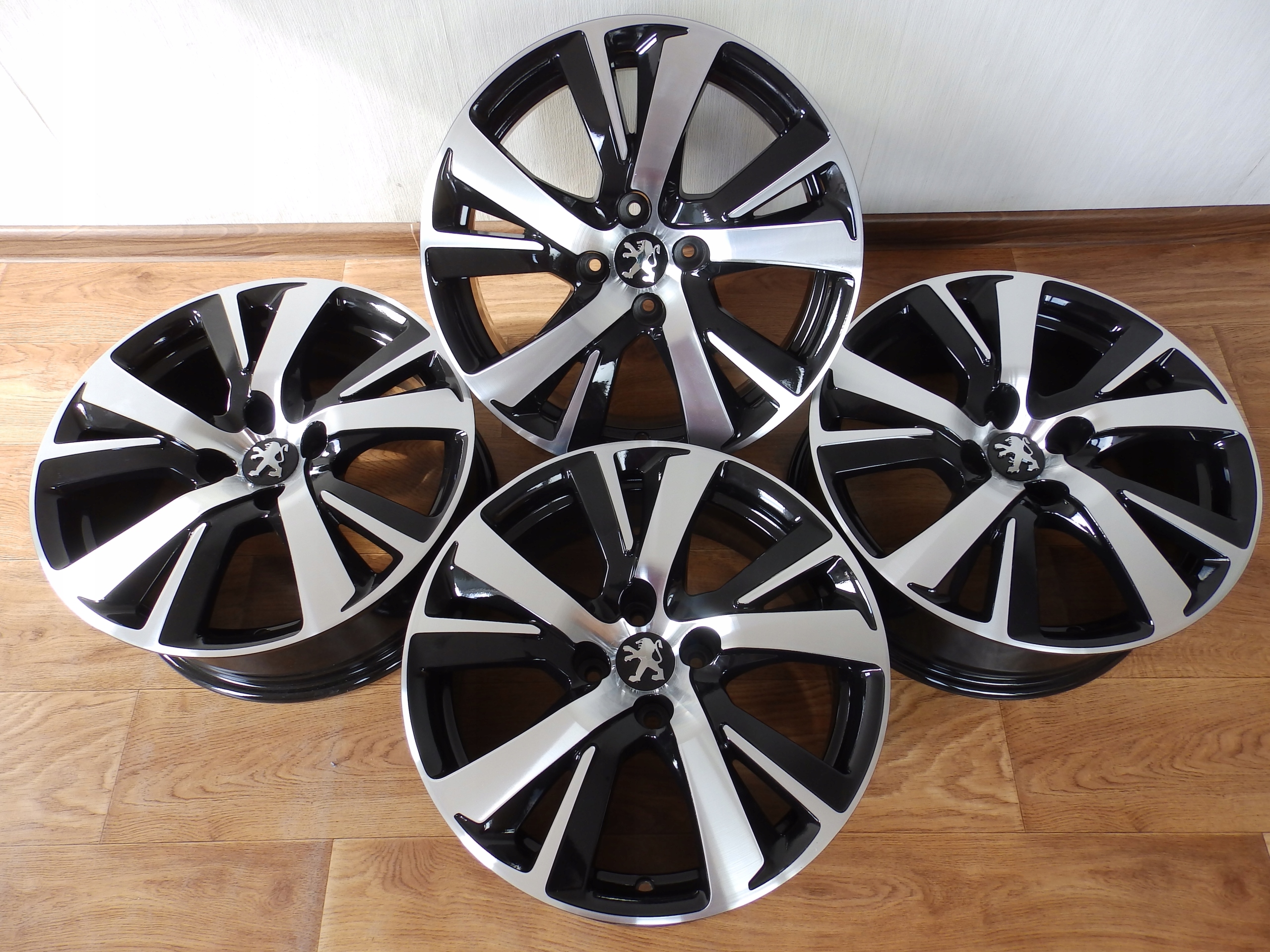 Купить Диски Peugeot 308 508 6.5J17 CH4-20 ET20 4x108 (8100829813) с  доставкой в Россию