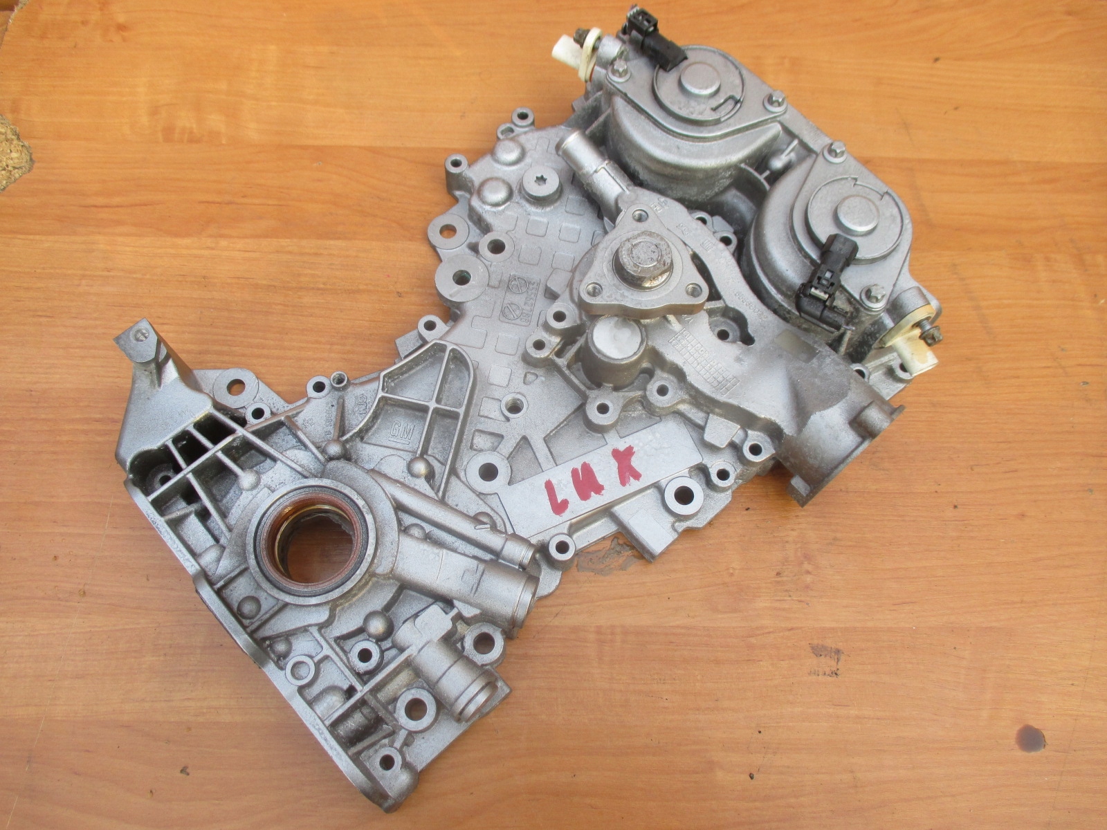 2 ремень. Масляный насос опель мокка 1. Масляный насос опель синтра. Масляный насос на ej254 новый. Масляный насос 1.