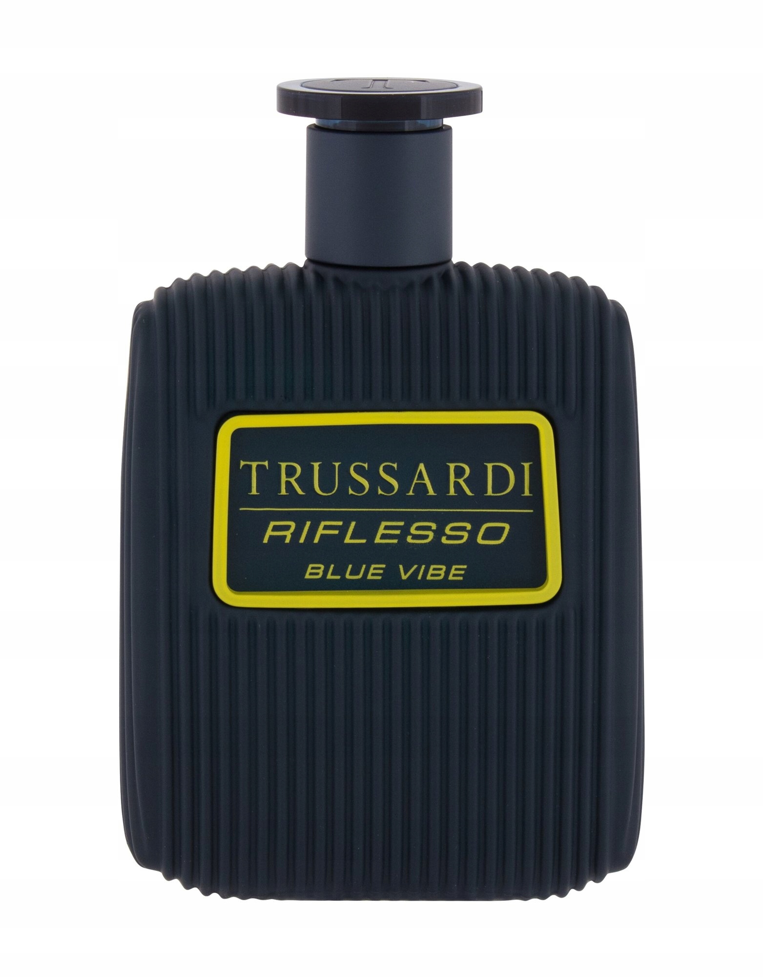 Туалетная вода trussardi riflesso. Духи Trussardi riflesso. Духи Труссарди Рифлессо мужские. Труссарди мужские черный флакон.