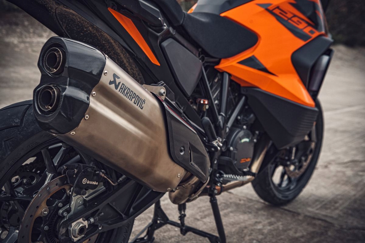 KTM rc8 Akrapovic