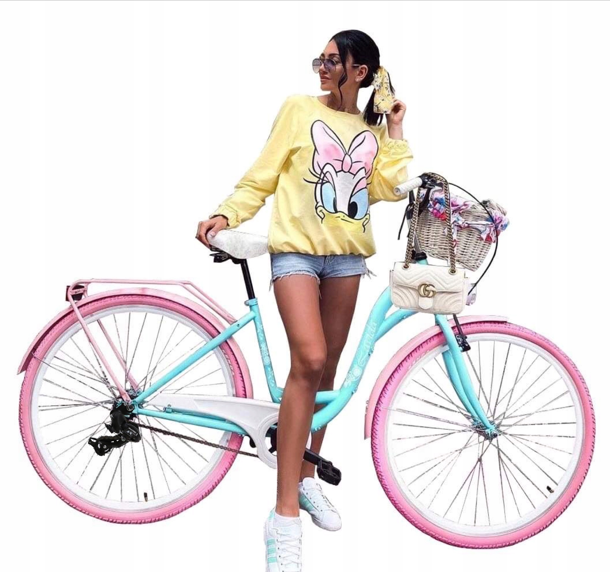 Купить жене велосипед. Велосипед женский. Велосипед спортивный женский. Красивый женский велосипед. Стильный женский велосипед.