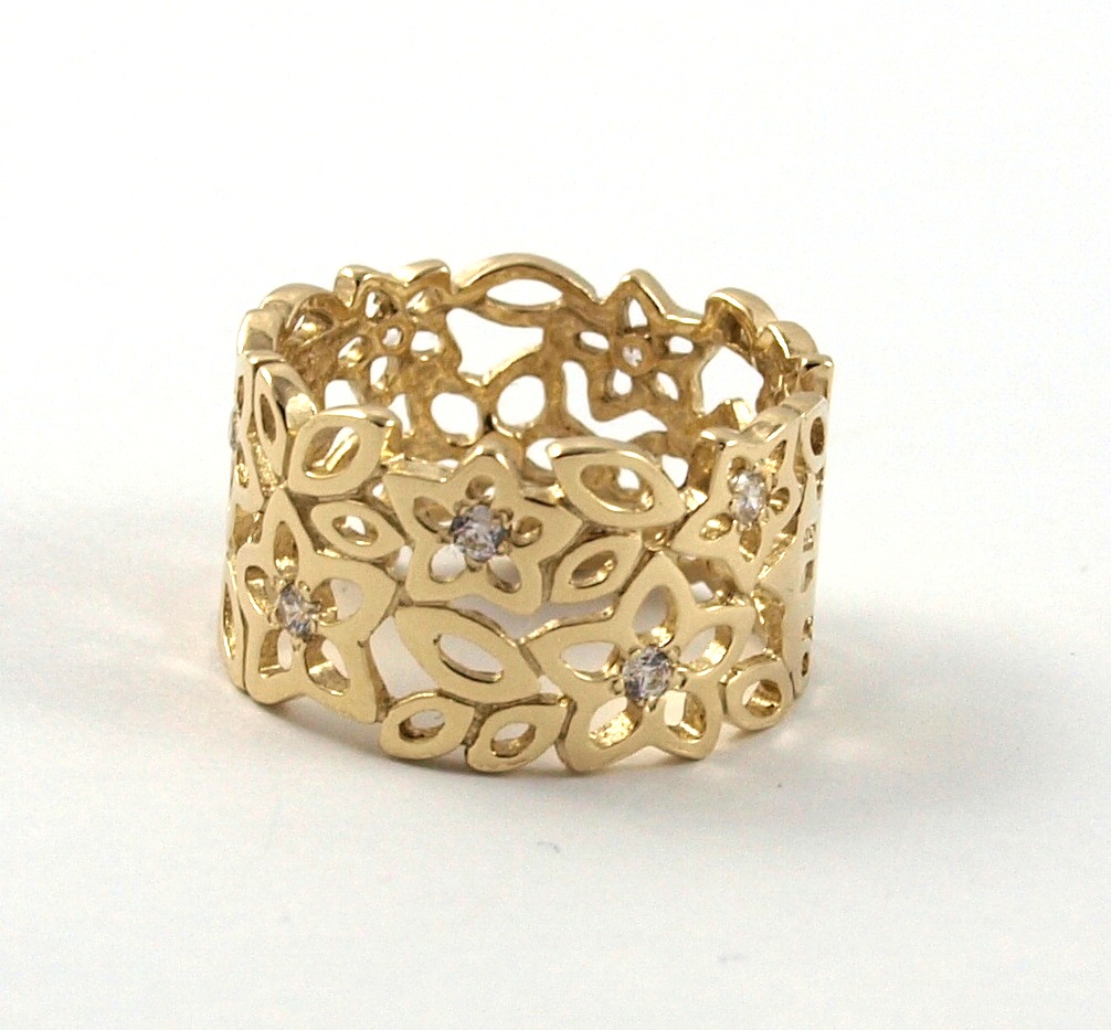 красивые золотые кольца женские без камней фото