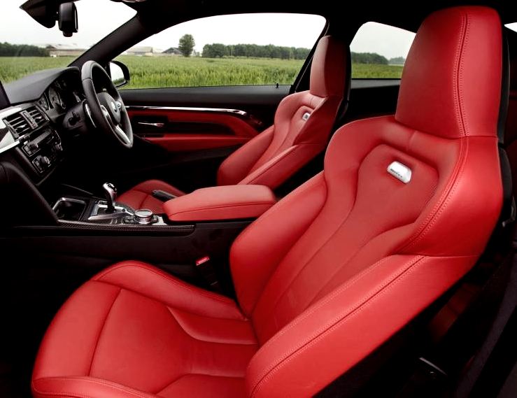 Кожа 30. BMW м6 кабриолет красный салон. BMW m4 Interior. BMW m8 черно красный салон. BMW m8 Interior Seats Botton Leather.