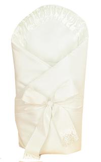 BECIK ROŻEK DO CHRZTU WIĄZANY BIAŁA POSZEWKA