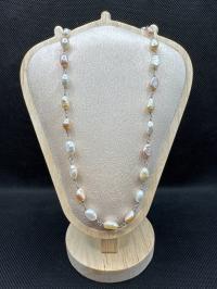 Naszyjnik z wielokolorowych pereł