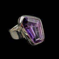 FIOLETOWY AMETYST SREBRNY PIERŚCIEŃ SREBRO 925 FASETOWANY KLEJNOT