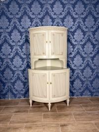 Unikatowa narożna witrynka w stylu gustawiańskim, kątnik drewniany