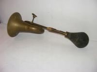 stary duży klakson do samochodu, dużego motocykla K06882