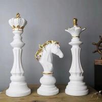 Biały zestaw w stylu Luksusowe szachy do dekoracji