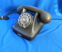 Старый телефон 50-х годов эбонитовый KRISTIAN KIRKS DK