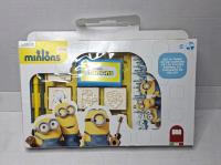 Minionki - pieczątki w walizce