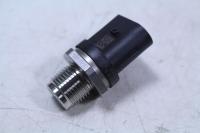 CZUJNIK CISNIENIA PALIWA MERCEDES A0061537828