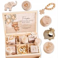 PREZENT NA ROCZEK PAMIĄTKA DREWNIANE PUDEŁKO NIEZBĘDNIK +IMIĘ MIŚ