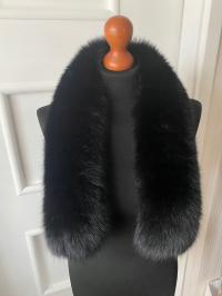 KOŁNIERZ OBSZYCIE KAPTURA Z LISA NATURALNEGO CZARNE 80 cm