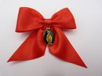 Czerwona Wstążka kokardka do Wózka łóżeczko fotelik medalik z Matka Boska