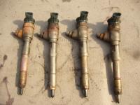 Renault Captur I 1.5 DCI wtrysk 0445110485