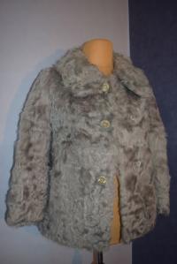 Piękne futerko naturalna szaro niebieskie prawie nowe z kozy krótkie_42