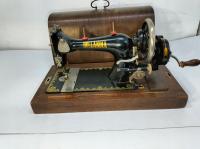 STARA MASZYNA DO SZYCIA HOLLANDIA ANTYK