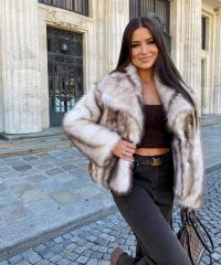 SZTUCZNE FUTERKO KREMOWE GRADIENTOWE OVERISZE PREMIUM MIĘISTE S OVERSIZE