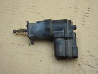 BMW E34 E32 SILNICZEK REGULACJI ŚWIATEŁ 8355728 67168355148