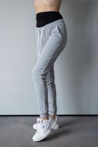 Miracle 205 spodnie ciążowe dresowe wygodne kolor szary melanż