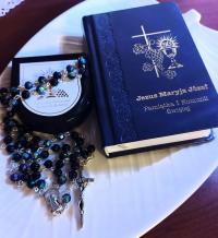Причастие молитвенник книга четки темно-синий Кристалл бензин чехол