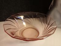 Patera ze szkła rozalinowego. Art Deco.