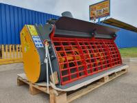 Ложка с бетономешалкой корма 1.8