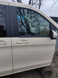 Szyba drzwi prawy przód prawych przednich Mercedes V-KLASA W447