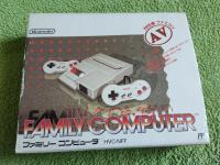 Konsola Nintendo Famicom AV+box+2pady+intrukcja
