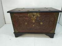 SKRZYNIA KUFER DREWNIANY KOMODA ANTYK
