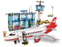 Używane klocki LEGO City Samolot pasażerski i lotnisko 3182