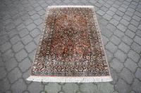 WYJĄTKOWY LŚNIĄCY RĘCZNIE TKANY JEDWABNY DYWAN GHOM 0,95/1,65m