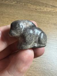 Kamienny królik marki ULLA MOND