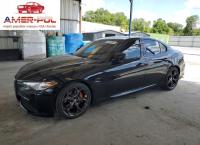 Alfa Romeo Giulia Ti 2018 2.0 l 2.0 бензин 280km