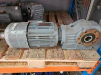 Motoreduktor SEW-EURODRIVE KA57 + silnik DRE100M4
