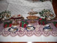 DUZY ORYGINALNY MALOWANY OBRUS - 140 cm x 143 cm