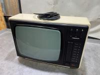 Старый телевизор RFT Vintage