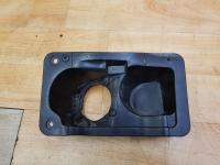 OSŁONA WLEWU PALIWA OPEL VIVARO A