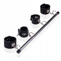 БДСМ СТАЛЬНАЯ СТОЙКА С НАРУЧНИКАМИ НА РУКАХ И НОГАХ