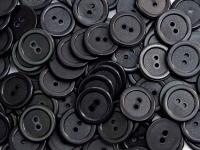 GUZIKI PLASTIKOWE 20 mm czarne paczka 250 szt.