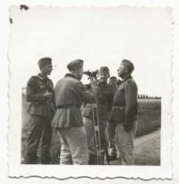 Foto Żołnierz Niemiecki Stacjonujący Bydgoszcz ćwiczenia obserwacja B455