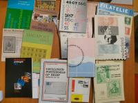 KATALOGI ZNACZKÓW + INNA LITERATURA - 24 SZTUKI