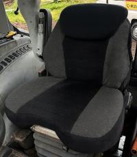 POKROWIEC SIEDZENIA GRAMMER DEUTZ-FAHR LAMBORGHINI SAME SZER 55cm MATERIAŁ