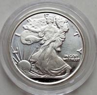 USA - Highland Mint - Walking Liberty - 1/10 uncji - ag999