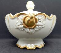 Bomboniera puzdro Sorau Żary barok antyk 1920 ecru złoto róża autor