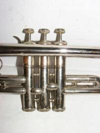 stara trąbka w walizce K06956